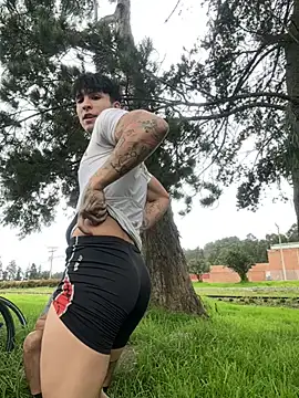  Tomy08calderon online show from December 21, 8:32 pm