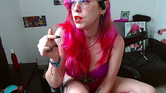 Snapshot of natasha_laulau chatting on April 3, 5:33 pm natasha laulau online show from April 3, 5:33 pm