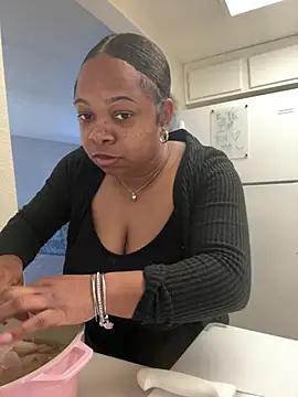 Snapshot of prettygirlxo chatting on February 24, 9:09 pm prettygirlxo online show from February 24, 9:09 pm
