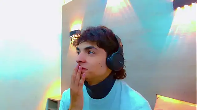 Sr BonnyEthan online show from December 4, 2:04 pm