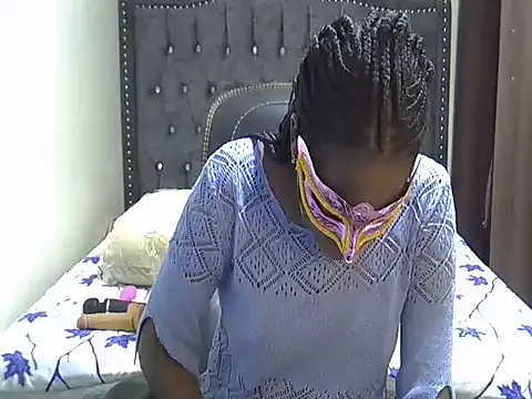 QueenJelly Sexy online show from December 13, 2:43 am