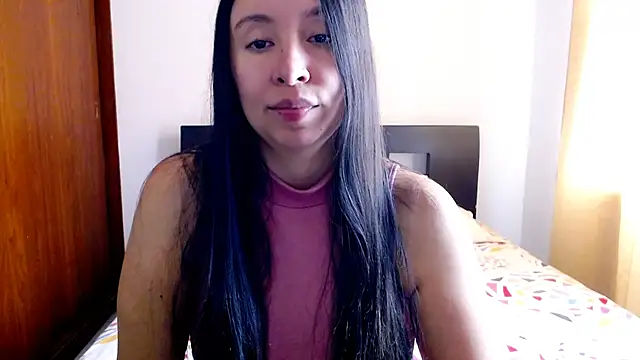 emely sexx20 online show from December 17, 2:44 pm