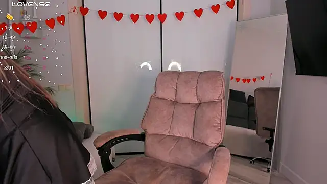 Snapshot of helen_ramsay chatting on March 27, 2:06 pm helen ramsay online show from March 27, 2:06 pm