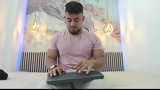 BrianMalonee online show from September 22, 12:18 pm