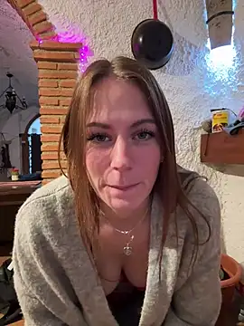 selenaluvv online show from December 14, 12:12 pm