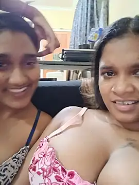 Indianqueen03 online show from June 25, 6:23 pm