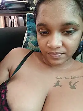Indianqueen03 online show from June 28, 11:27 am