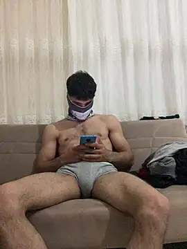 MuscleBoyy777 online show from January 30, 6:43 pm