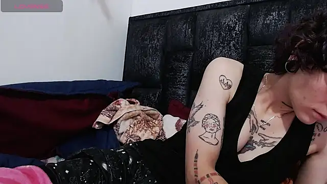 pretty cristal69 online show from June 20, 1:25 pm