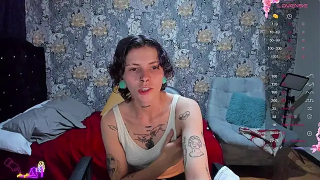 pretty cristal69 online show from July 14, 11:32 pm