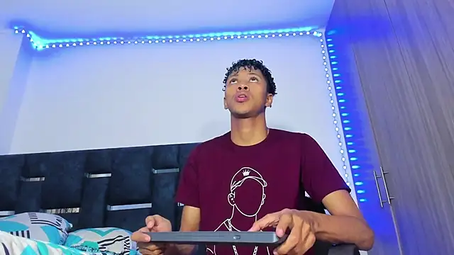 Lagosanthos online show from February 11, 8:20 pm