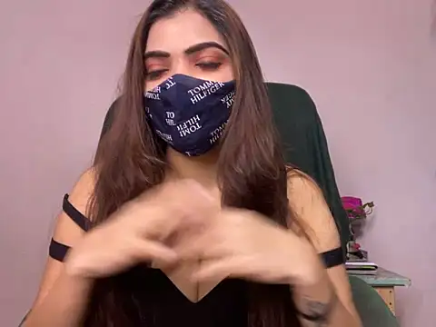 Snapshot of Fantastic_ruby chatting on October 17, 7:16 pm Fantastic ruby online show from October 17, 7:16 pm