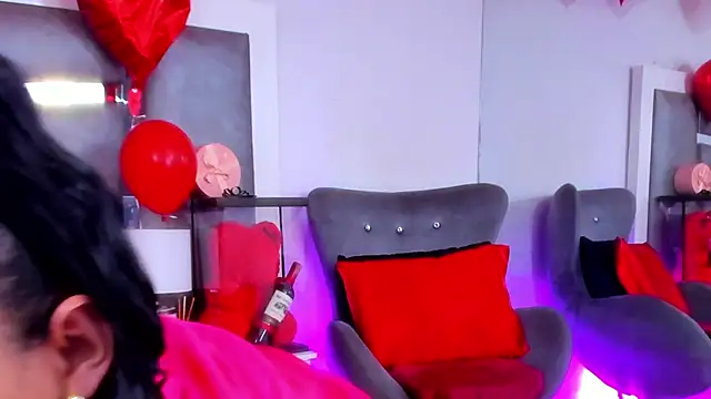 Evangeline Taylorr online show from February 19, 1:17 pm