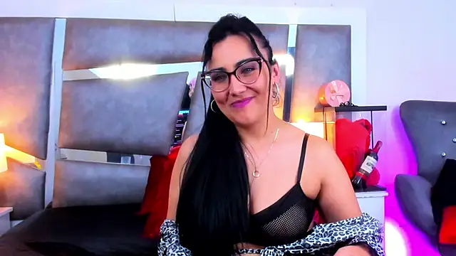 Evangeline Taylorr online show from March 2, 1:26 am