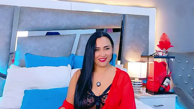 Evangeline Taylorr online show from October 18, 7:36 pm