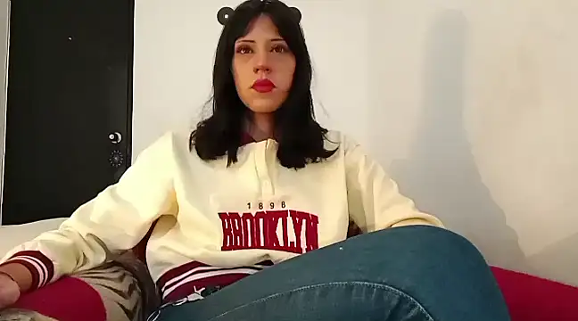 lucydreamm online show from December 22, 8:58 pm