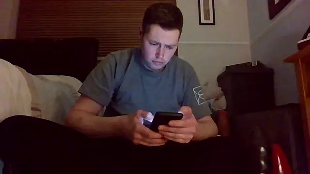 Snapshot of AnalLove1990 chatting on March 29, 12:54 am AnalLove1990 online show from March 29, 12:54 am