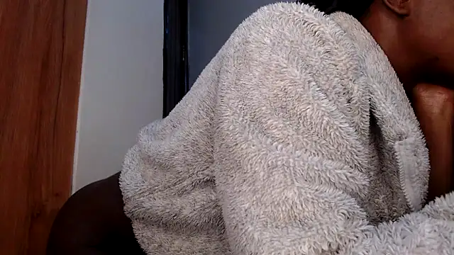 Snapshot of wetpussy_ebony chatting on March 13, 7:04 am wetpussy ebony online show from March 13, 7:04 am