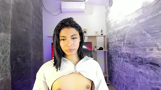 Snapshot of IsabelleFoxx_ chatting on January 18, 8:41 am IsabelleFoxx online show from January 18, 8:41 am