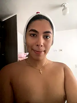 Snapshot of IsabelleFoxx_ chatting on November 5, 8:09 pm IsabelleFoxx online show from November 5, 8:09 pm