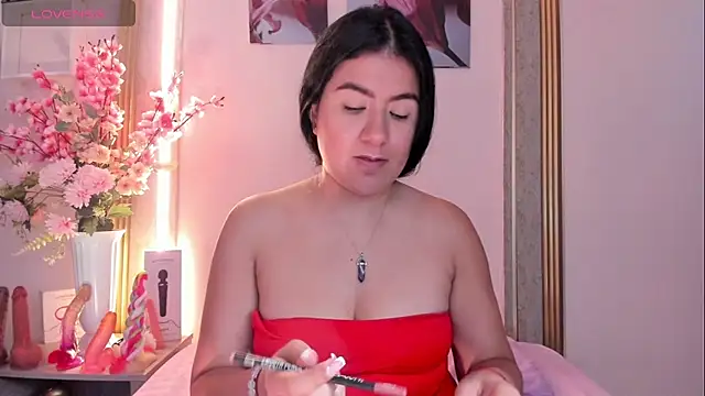 scarlet fostt  online show from July 10, 12:41 pm