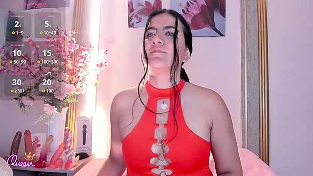 scarlet fostt  online show from July 30, 12:26 pm