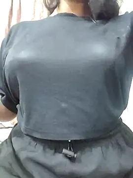 Snapshot of MohiniHott chatting on April 19, 5:18 am MohiniHott online show from April 19, 5:18 am