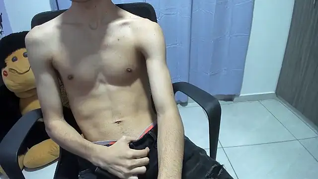 isaaclatino online show from October 27, 6:06 am