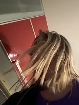 casalinga88 online show from February 28, 6:20 pm