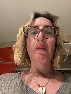 casalinga88 online show from March 19, 6:23 pm