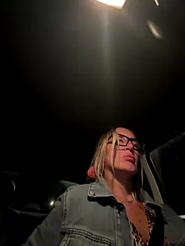 casalinga88 online show from September 27, 12:48 am