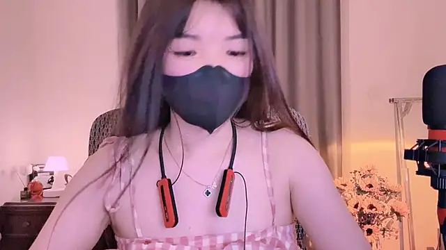 Berrysweet 68 online show from May 2, 5:18 pm