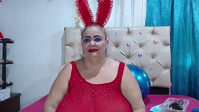 BBW salome online show from January 15, 7:55 pm