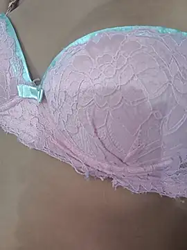 fernandasweet online show from March 17, 12:41 am