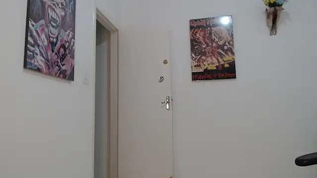CrisBathoryxxx online show from January 11, 11:24 pm