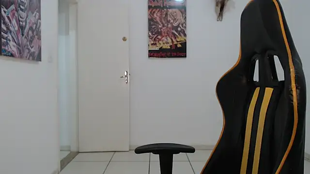 CrisBathoryxxx online show from February 2, 4:59 am