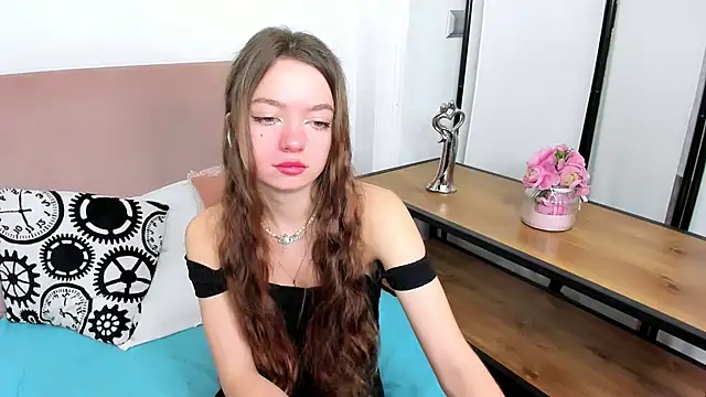 GraceLips online show from January 29, 11:20 am