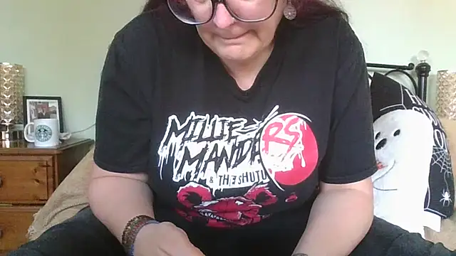 MissKisu online show from December 2, 11:15 am