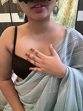 Snapshot of Magical-Couple-telugu chatting on December 27, 11:28 am Magical-Couple-telugu online show from December 27, 11:28 am