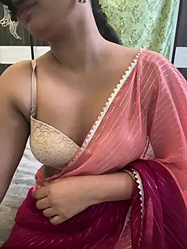 Snapshot of Magical-Couple-telugu chatting on December 29, 7:00 pm Magical-Couple-telugu online show from December 29, 7:00 pm