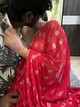 Snapshot of Magical-Couple-telugu chatting on January 12, 8:36 am Magical-Couple-telugu online show from January 12, 8:36 am