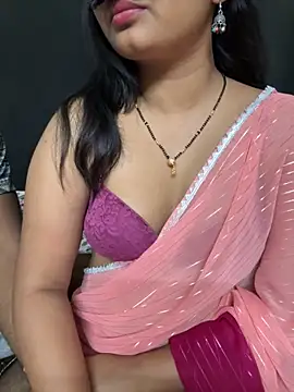 Snapshot of Magical-Couple-telugu chatting on September 27, 9:42 pm Magical-Couple-telugu online show from September 27, 9:42 pm