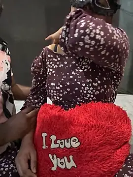 Snapshot of Magical-Couple-telugu chatting on October 8, 10:13 am Magical-Couple-telugu online show from October 8, 10:13 am