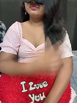 Snapshot of Magical-Couple-telugu chatting on October 24, 2:13 pm Magical-Couple-telugu online show from October 24, 2:13 pm