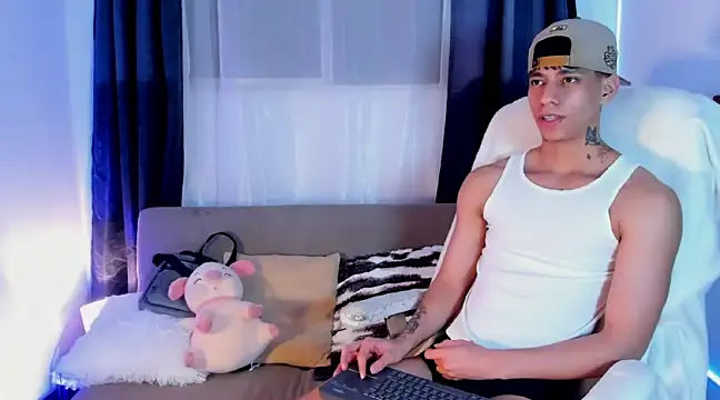 Josep Davies online show from February 12, 2:14 am