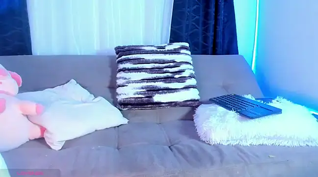 Josep Davies online show from February 17, 8:30 am