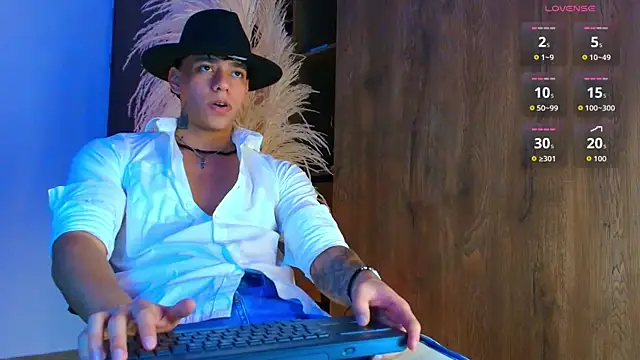 Josep Davies online show from October 31, 10:55 pm