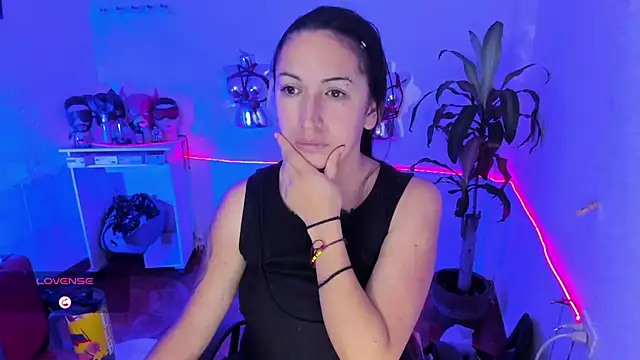 LucyStrike  online show from July 17, 1:56 am