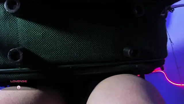 LucyStrike  online show from August 4, 1:42 am