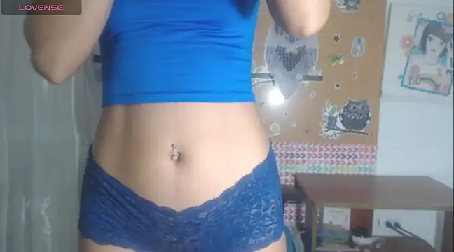 KamileLatinasexy online show from January 1, 1:04 am
